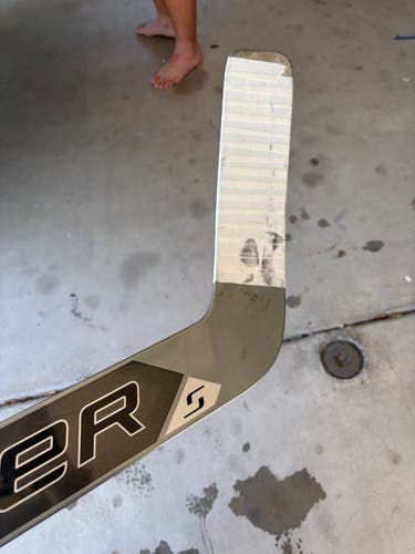 Senior Bauer Supreme M50 Pro Regular Goalie Stick 26" Paddle (Used)