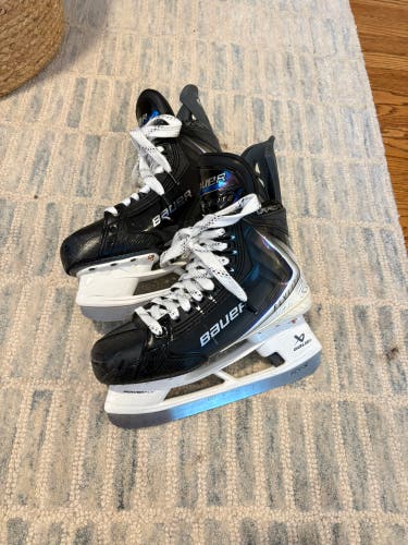 2025 Bauer Vapor Flylite Hockey Skates 6.5 (Used)