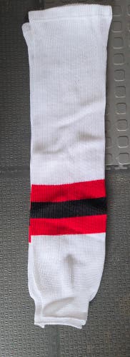 10 Pairs Red, black, white Athletic Knit Hockey Socks youth small 20""