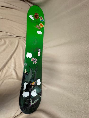 Burton Snowboard Without Bindings 142 cm (Used)
