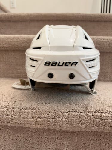 Medium Bauer Re-Akt 150 Helmet Pro Stock (Used)