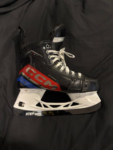 CCM JetSpeed FT6pro PROSTOCK Hockey Skates Regular Width Size 6.5 (Used)