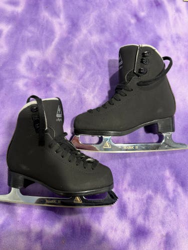 Jackson Ultima Mystique Figure Skates Junior 12 (Used)