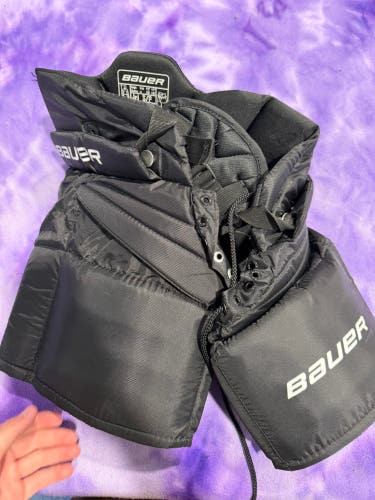 Black Junior Small Bauer S170 Hockey Goalie Pants (Used)