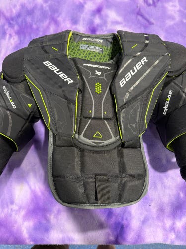Youth Large/Extra Large Bauer Prodigy Goalie Chest Protector (Used)