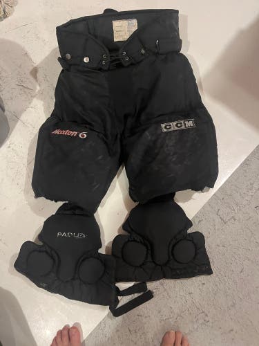 Senior Medium CCM Heaton 6 Hockey Goalie Pants (Used)
