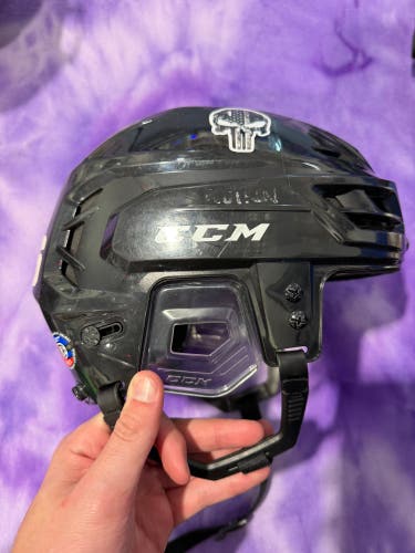 White Small CCM Tacks 720 Helmet (Used)