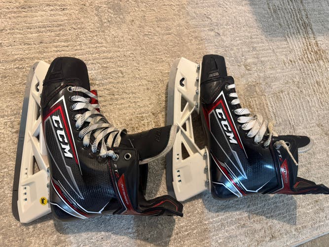 Red 2019 CCM JetSpeed FT2 Hockey Skates Extra Wide Width Pro Stock 8.5 (Used)