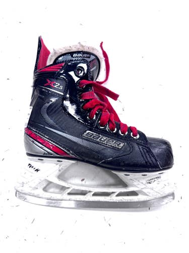 Used Bauer X2.5 Junior Hockey Skate Junior 02 11860-S000317623