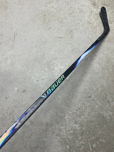 70 Flex P28 Senior Bauer Flylite Left Hand Hockey Stick Pro Stock (Used)