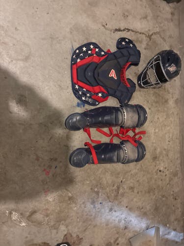 Stars and Stripes Easton Black Magic 3.0 Catcher's Set (Used)