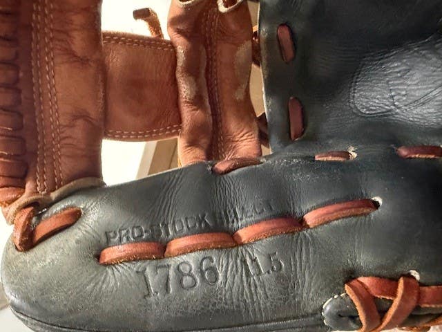Wilson RH Infield A2K 1786 Baseball Glove 11.5" (Used)