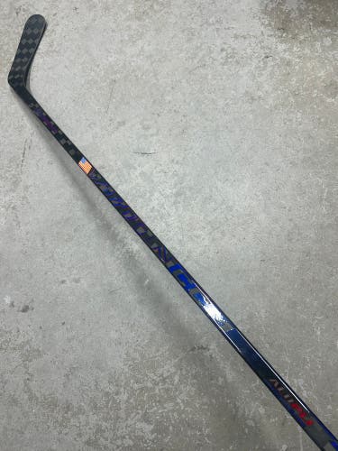 55 Flex P29 Intermediate CCM Vizion Right Hand Hockey Stick Olympic Team USA Pro Stock
