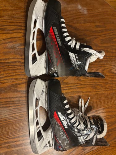 Bauer Vapor X3 Senior Ice Hockey Skates – Size 9 EE (Wide) – Like New