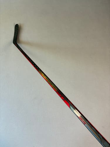 New 65 Flex P88 Intermediate CCM JetSpeed FT4 Pro Right Hand Pro Stock Hockey Stick
