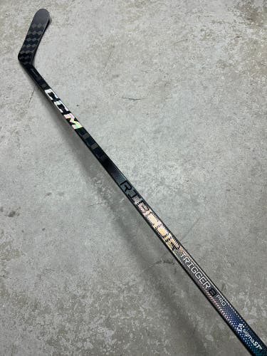 85 Flex P29M Senior CCM Jetspeed FT8 Pro Right Hand Hockey Stick Pro Stock (New)