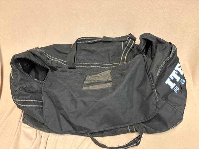 Itech XL hockey gear Bag (Used)