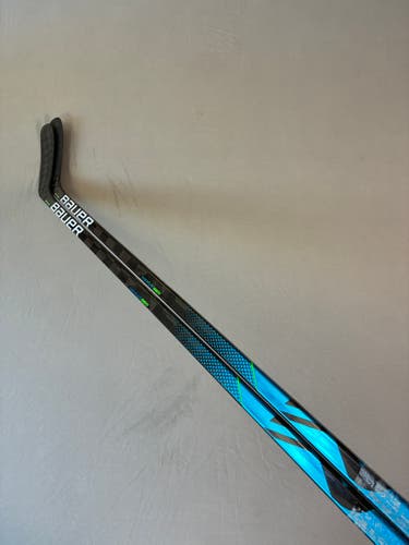 *2 Pack* of Used 65 Flex P88 Intermediate Bauer Nexus Geo Right Hand Pro Stock Hockey Sticks