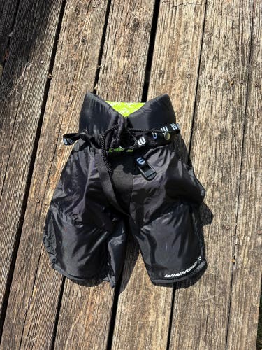 Youth Large Winnwell NXT Hockey Pants (Used)
