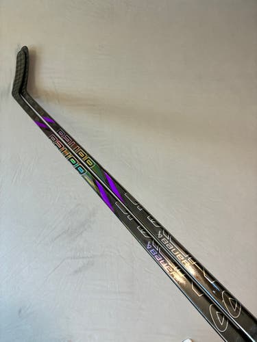 *2 Pack* of Used 65 Flex P88M Intermediate Bauer Nexus Tracer Right Hand Hockey Sticks - Purple
