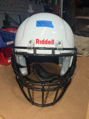 USED RIDDELL SPEED ICON YOUTH HELMET - LARGE - WHITE