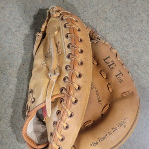 32" adult Rawlings RCM40 Lite Toe Catcher's Mitt
