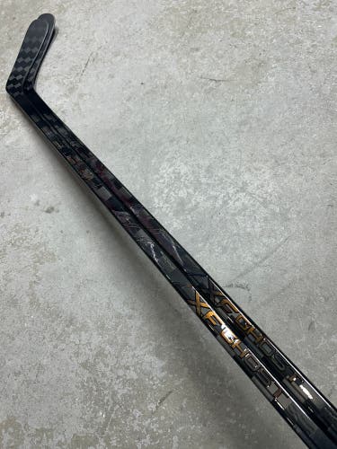 2 PACK 90 Flex P29 Senior CCM XF Ghost Right Hand Hockey Stick (New) Pro Stock