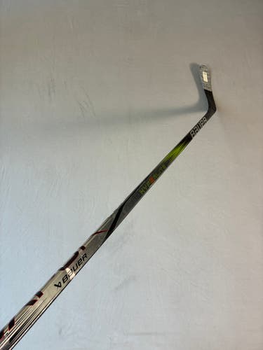 Used 55 Flex P92 Intermediate Bauer Vapor Hyperlite 2 Left Hand Hockey Stick