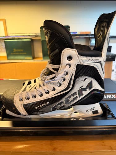 White 2025 CCM JetSpeed FT8 Pro Hockey Skates Regular Width 10.5 (Used)
