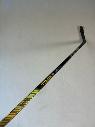 Used 55 Flex P28 Intermediate CCM Tacks AS-VI Pro Left Hand Hockey Stick