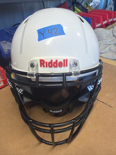 USED RIDDELL SPEED ICON YOUTH HELMET - LARGE - WHITE