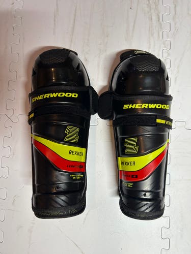 Intermediate Sher-Wood Rekker Legend 4 13" Shin Pads (New)
