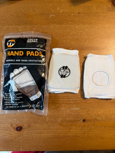 Tru play Hand Pads youth