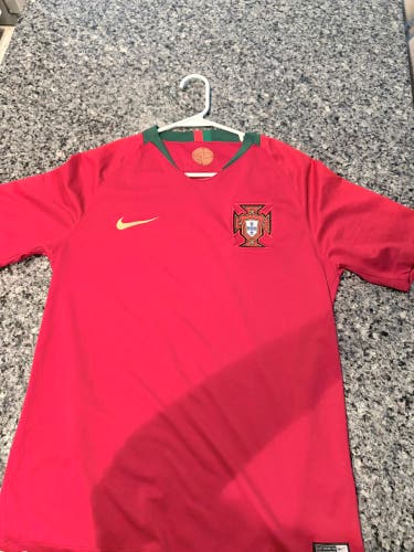 Red Medium/Large Men's Nike Jersey (Used)