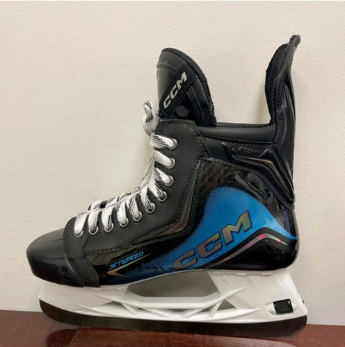 Black/Navy 2025 CCM Jetspeed FT8 Hockey Skates Wide Width Pro Stock 10