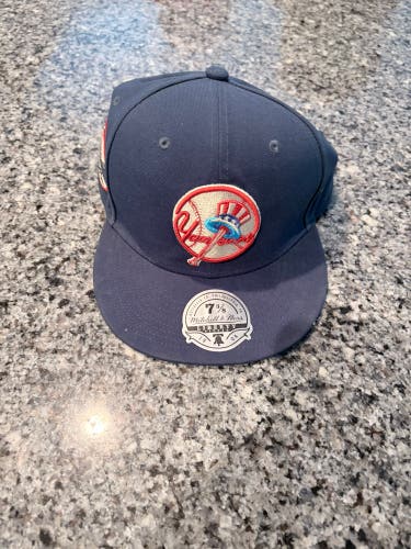 Blue Kids Unisex Large Mitchell & Ness Hat (Used)