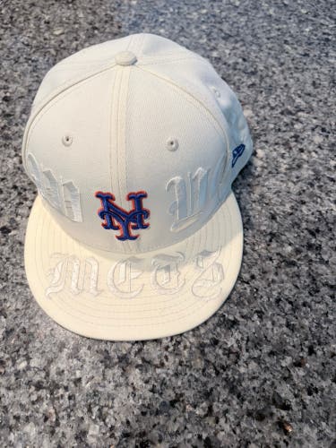 White Kids Unisex Medium/Large Hat (New)