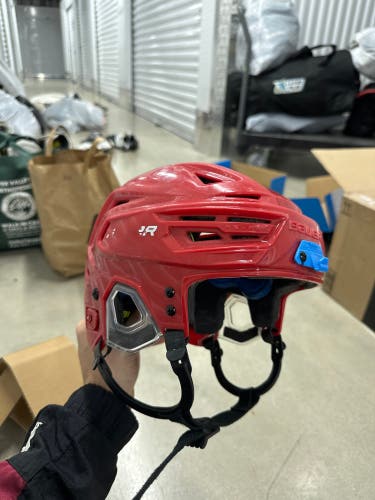 Small Bauer Re-Akt 150 Helmet (Used)