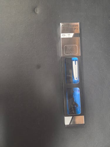 New Bauer Fly-Ti Size 11 296mm steel