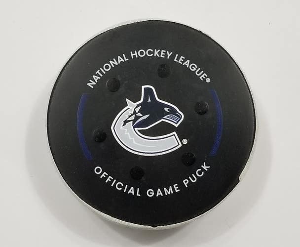 1-25-26 Pittsburgh Penguins @ Canucks CROSBY MALKIN LETANG 1000th GAME Used Puck