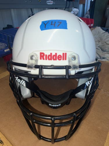 USED RIDDELL SPEED ICON YOUTH HELMET - LARGE - WHITE