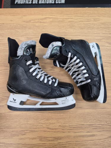 Size 9 Fit 3 Bauer Supreme Shadow Hockey Skates Pro Stock 9 (Used) #X10