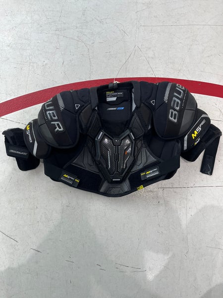Bauer Supreme M5 Pro Shoulder Pads | Intermediate Size Medium