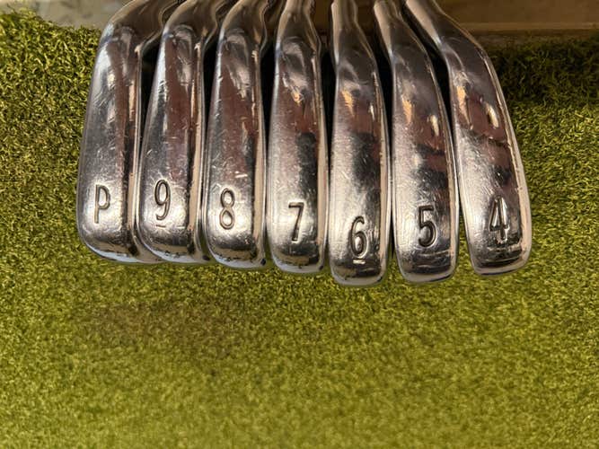 Titleist 716 AP2 4-PW Iron Set, Dynamic Gold AMT Stiff Flex, RH