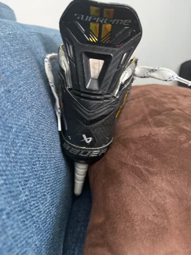 Black 2022 Bauer Supreme M5 Pro Hockey Skates