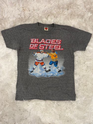 Blades of Steel Hockey Game T-shirt Gray Medium Men's (Used)