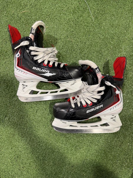 Bauer Vapor Fly30 Hockey Skates | Size 4.5EE