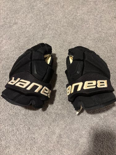 Bauer Vapor APX2 Pro Gloves 14" Pro Stock (Travis Sanheim)