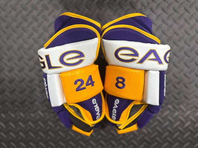 Eagle Aero custom Pro hockey gloves-
“Reverse Retro" Los Angeles Kings / Lakers
14” New