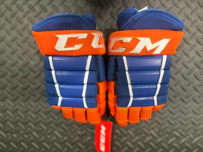 Brand new CCM HG4PC Hockey Gloves - New York Islanders / Edmonton Oilers